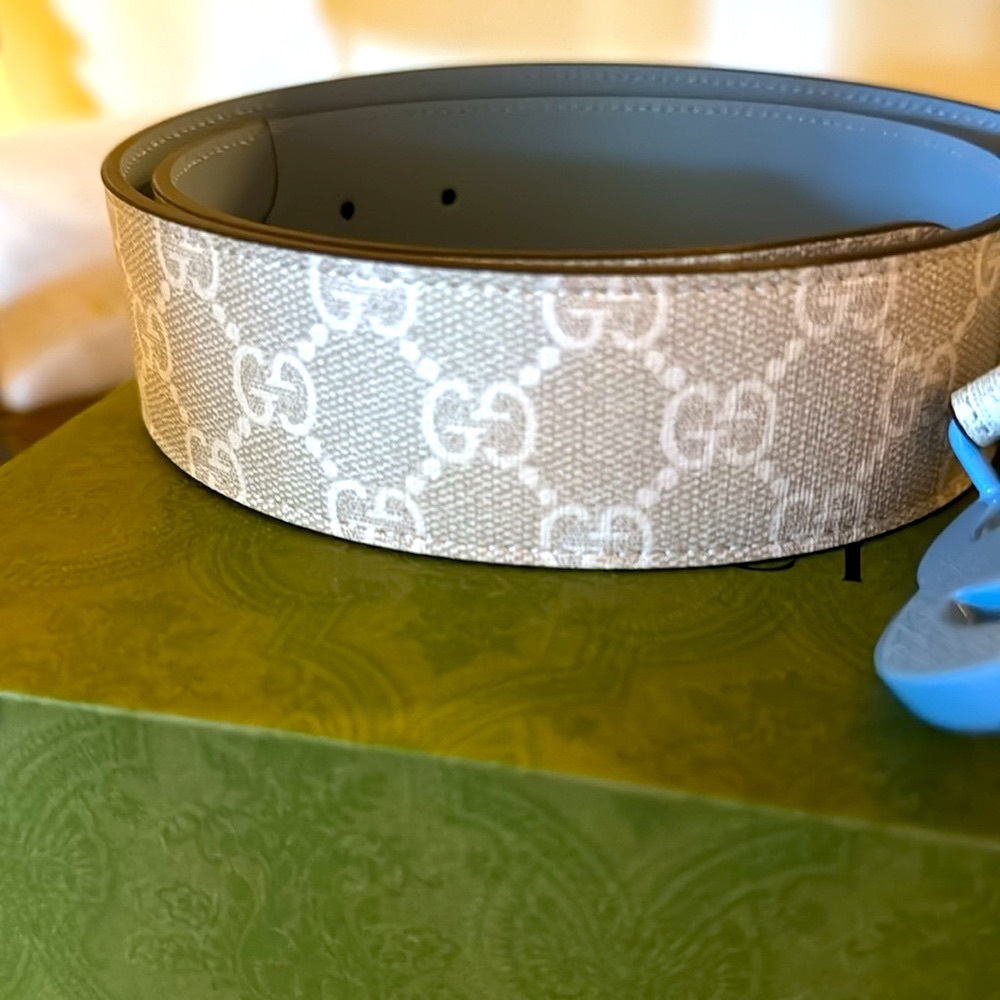 Gucci GG belt with blue buckle - Picture 2 of 3